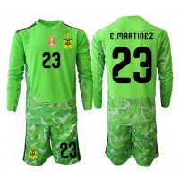 Stroje piłkarskie Argentyna Emiliano Martinez #23 Bramkarskie Koszulka Wyjazdowej dla dzieci MŚ 2026 Długi Rękaw (+ szorty)